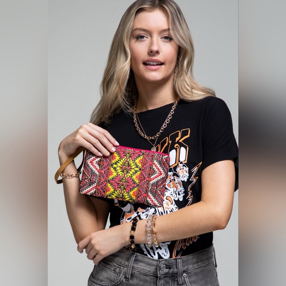 Handmade Hand Beaded Wristlet Clutch - Ethnic Inspired Design - Dyed Fine Cotton - Picture 8 of 9